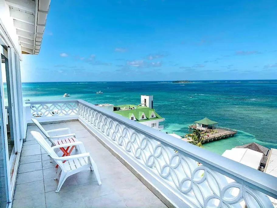 Apartment Penthouse Barlovento Para 19 Personas San Andres